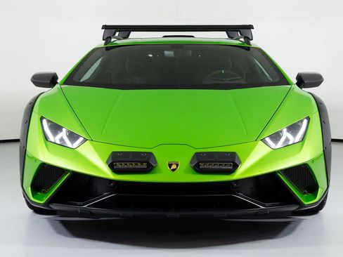 Used 2024 Lamborghini Huracan Sterrato image 14