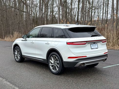 Used 2024 Lincoln Corsair AWD w/ Equipment Group 101A image 4