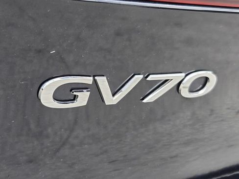 Used 2024 Genesis GV70 2.5T w/ Advanced Package AWD/4WD image 14