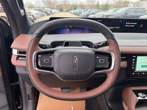 New 2026 Lincoln Navigator L Reserve AWD/4WD image 22