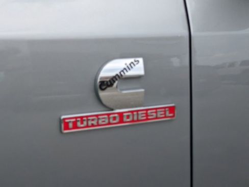 Used 2024 RAM 2500 Laramie image 11
