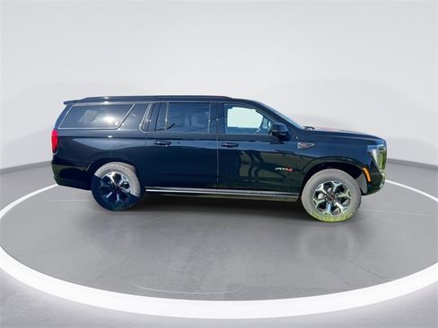 New 2026 GMC Yukon XL AT4 w/ AT4 Premium Plus Package image 9