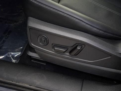 New 2025 Audi Q5 Premium image 23