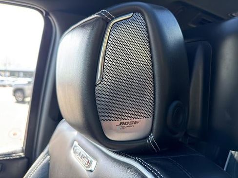 Used 2025 GMC Yukon AT4 Ultimate w/ LPO, Floor Liner Package AWD/4WD image 39