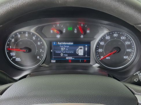 Used 2024 GMC Terrain SLE w/ Driver Convenience Package FWD image 14
