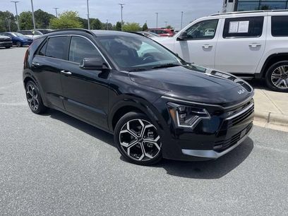 Certified 2023 Kia Niro SX Touring