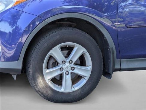 Used 2014 Toyota RAV4 XLE AWD/4WD image 14