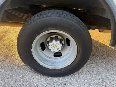 Used 2022 Chevrolet Express 3500 w/ Power Convenience Package RWD image 34