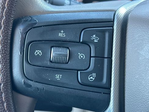 Used 2021 GMC Yukon Denali w/ Denali Premium Package image 23