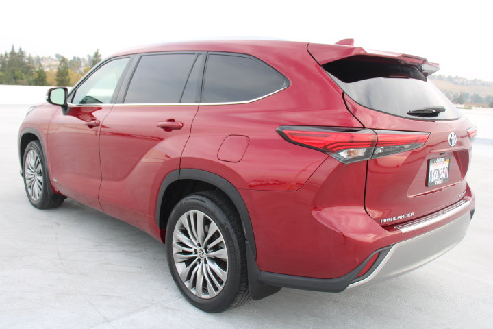 Used 2022 Toyota Highlander Platinum AWD/4WD image 5