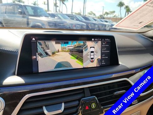 Used 2022 BMW 750i xDrive 750i xDrive w/ Executive Package image 4