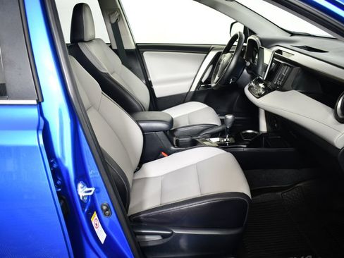 Used 2018 Toyota RAV4 Limited image 20