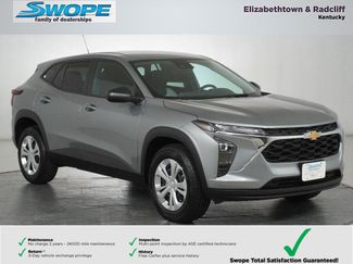 Used 2024 Chevrolet Trax LS w/ Driver Confidence Package image 1