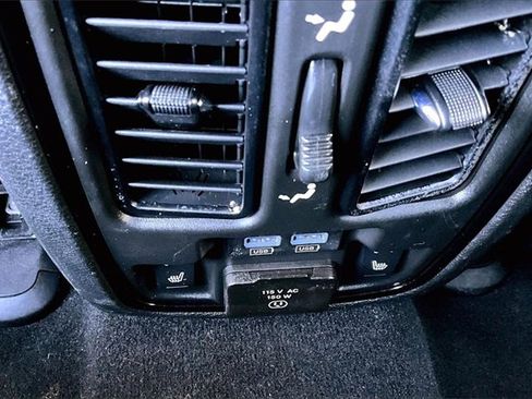 Used 2023 Dodge Durango GT image 16