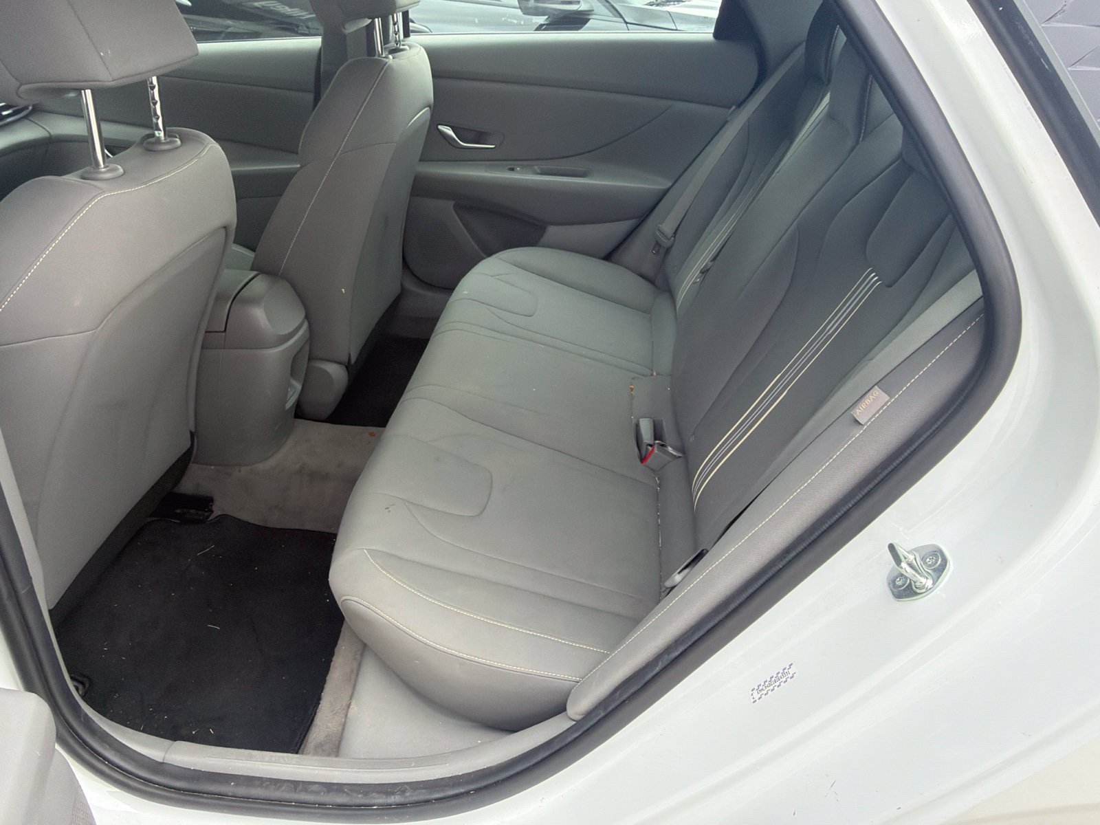 Used 2024 Hyundai Elantra SEL FWD image 9