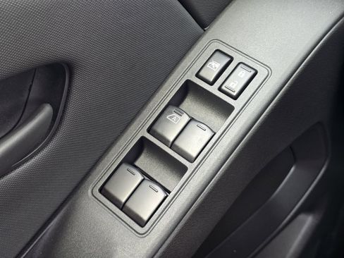 Certified 2024 Nissan Frontier S AWD/4WD image 23