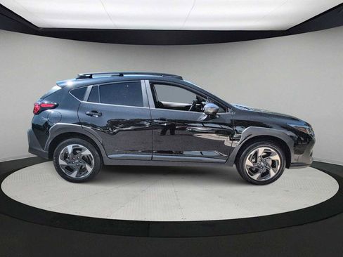 Used 2024 Subaru Crosstrek 2.5i Limited w/ Crosstrek Mirror Package AWD/4WD image 9