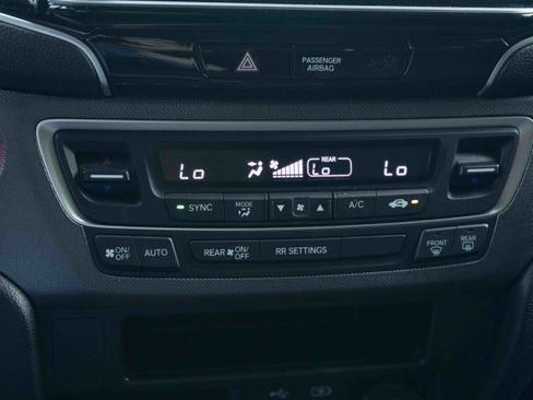 Used 2024 Honda Ridgeline Sport image 31