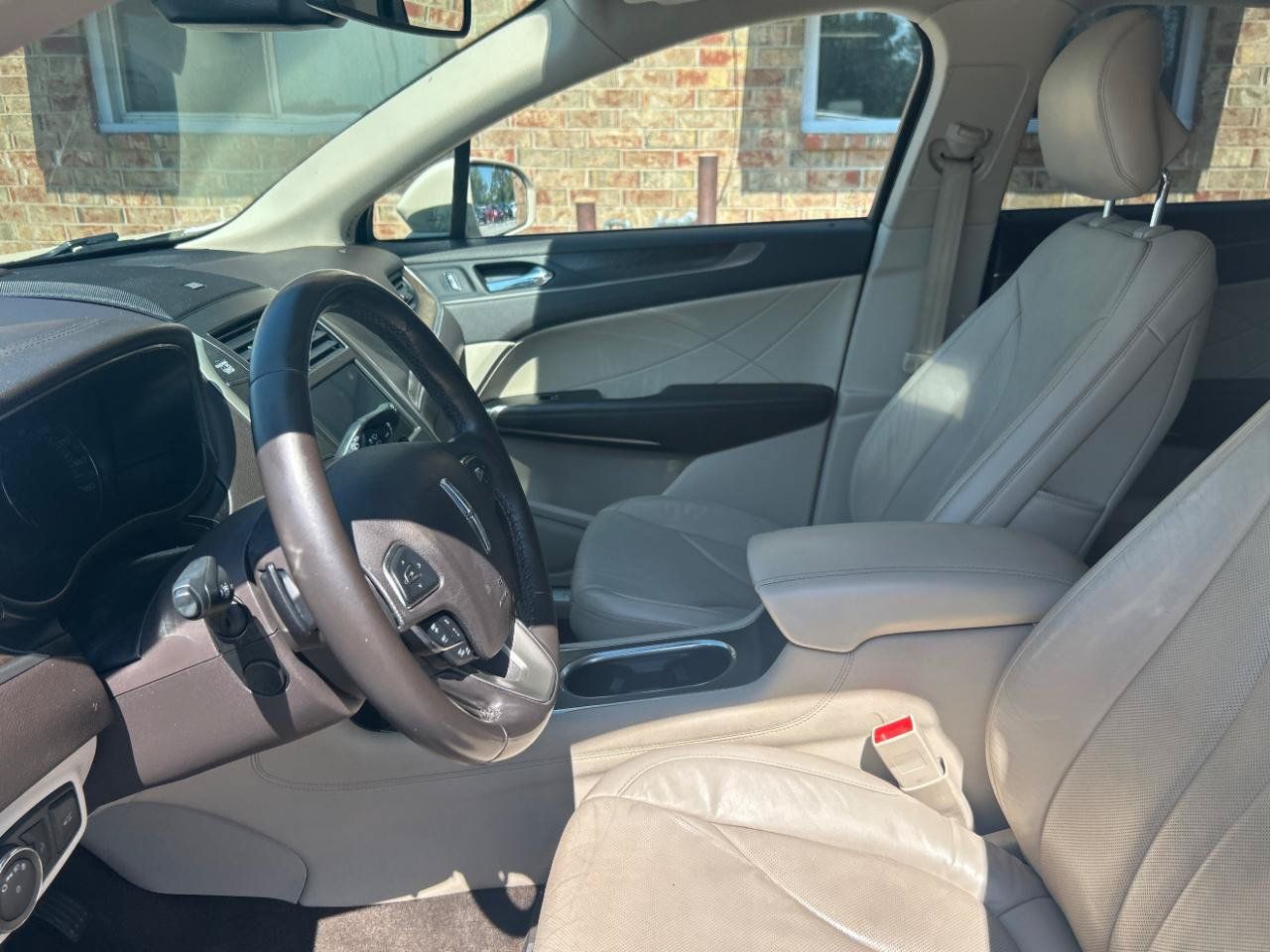 Used 2018 Lincoln MKC Reserve FWD image 19