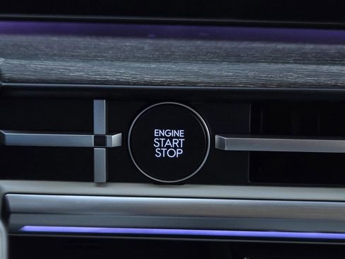 Certified 2025 Hyundai Santa Fe Calligraphy image 13