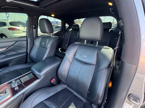 Used 2013 INFINITI M56 x AWD/4WD image 15