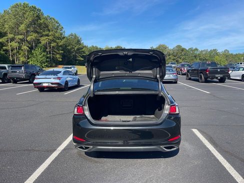 Used 2022 Lexus ES 350 w/ Premium Package image 16