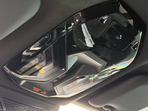 Used 2025 BMW X3 xDrive30i w/ Convenience Package image 23