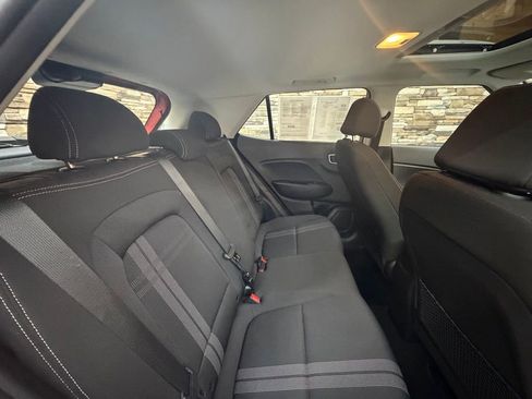 Certified 2023 Hyundai Venue SEL image 29