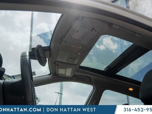 Used 2019 Nissan Rogue SL w/ Premium Package AWD/4WD image 18
