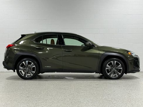 Used 2019 Lexus UX 250h w/ Premium Package AWD/4WD image 5