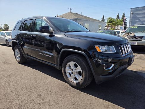 Used 2015 Jeep Grand Cherokee Laredo w/ Quick Order Package 23E AWD/4WD image 5