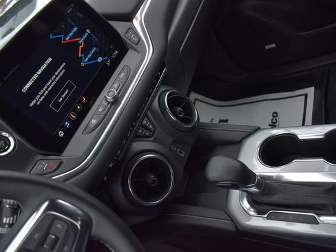 Used 2024 Chevrolet Blazer LT w/ Sound & Technology Package image 25