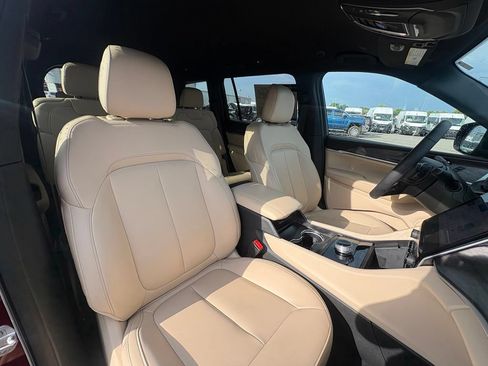Used 2025 Jeep Grand Cherokee L Limited RWD image 30