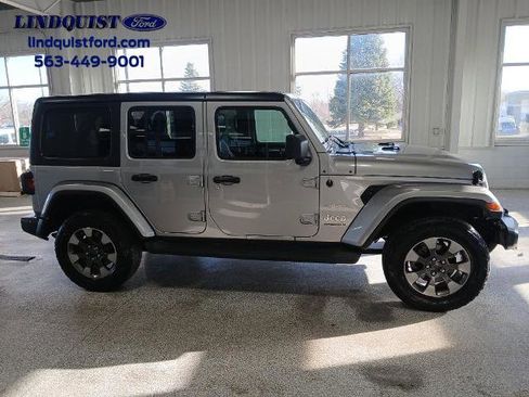 Used 2019 Jeep Wrangler Unlimited Sahara image 1
