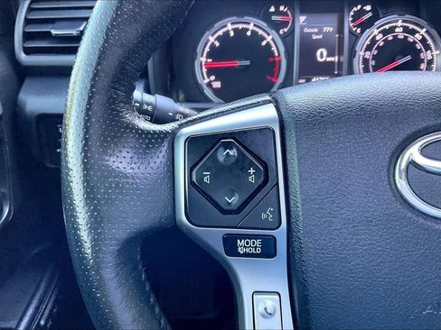 Used 2023 Toyota 4Runner Limited AWD/4WD image 11