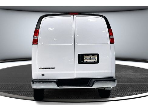 New 2025 Chevrolet Express 3500 w/ Driver Convenience Package image 5
