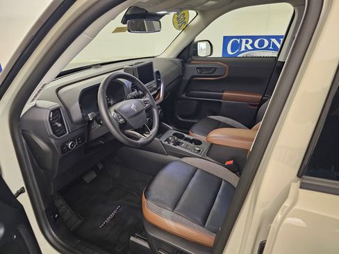 Used 2024 Ford Bronco Sport Outer Banks AWD/4WD image 3
