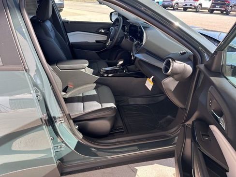 New 2026 Chevrolet Trax LT w/ Driver Confidence Package FWD image 26