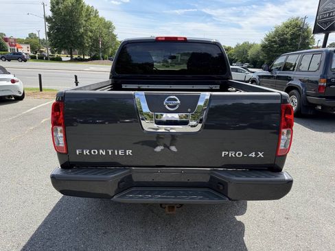Used 2012 Nissan Frontier PRO-4X AWD/4WD image 6