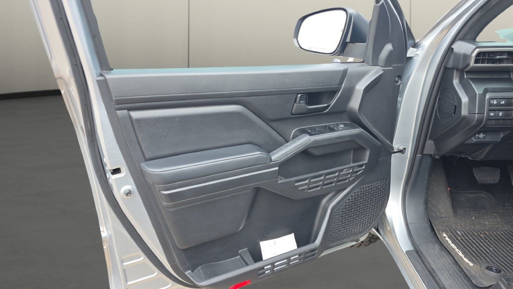 Used 2025 Toyota Tacoma SR RWD image 18