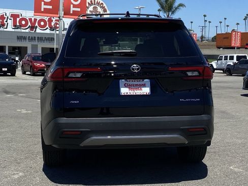 Used 2026 Toyota Grand Highlander AWD image 33