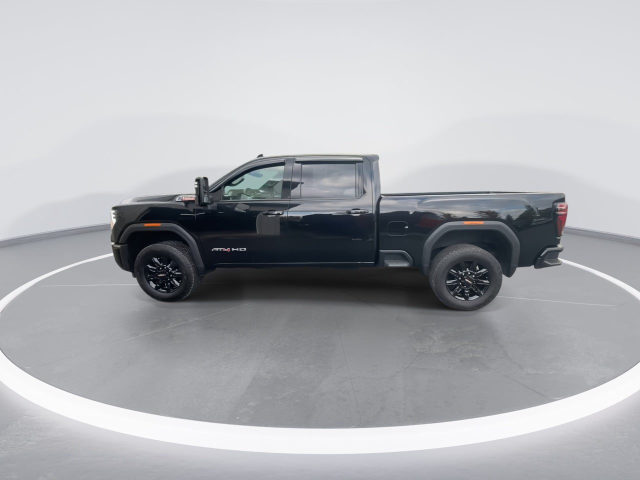 Used 2026 GMC Sierra 2500 AT4 AWD/4WD image 5