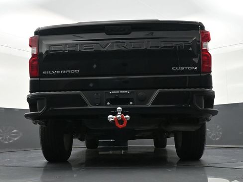Used 2024 Chevrolet Silverado 1500 Custom image 25
