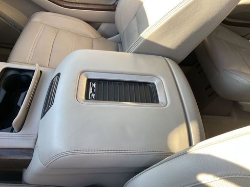 Used 2018 GMC Yukon Denali w/ Denali Ultimate Package image 22