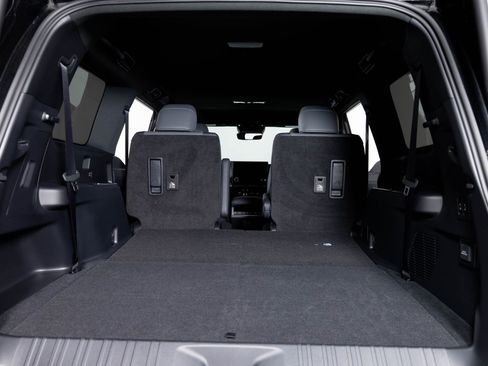 Used 2026 Lexus GX 550 w/ Accessory Package (2T) image 26