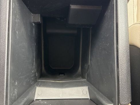 Used 2024 Ford Edge Titanium image 37