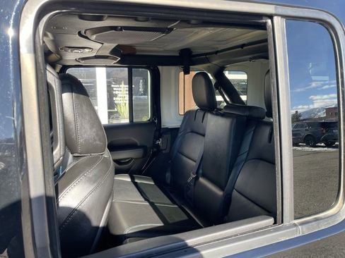 Used 2022 Jeep Wrangler Unlimited Rubicon 4xe w/ Steel Bumper Group image 13