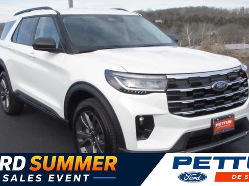 New 2026 Ford Explorer Active w/ Active Comfort Package AWD/4WD image 1