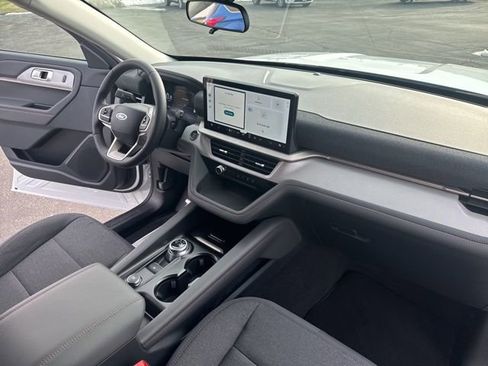 Used 2025 Ford Explorer Active image 43