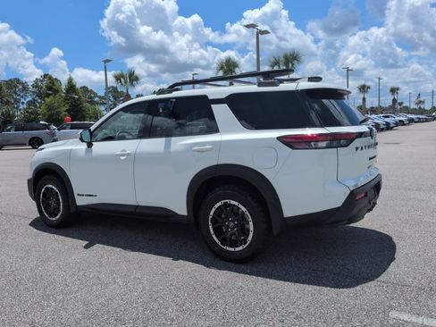 Certified 2024 Nissan Pathfinder Rock Creek AWD/4WD image 6